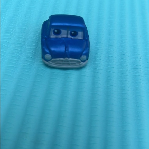 Doorables- please read - Picture 2 of 9